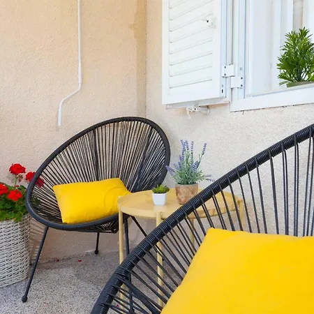 Mikula Apartamento *